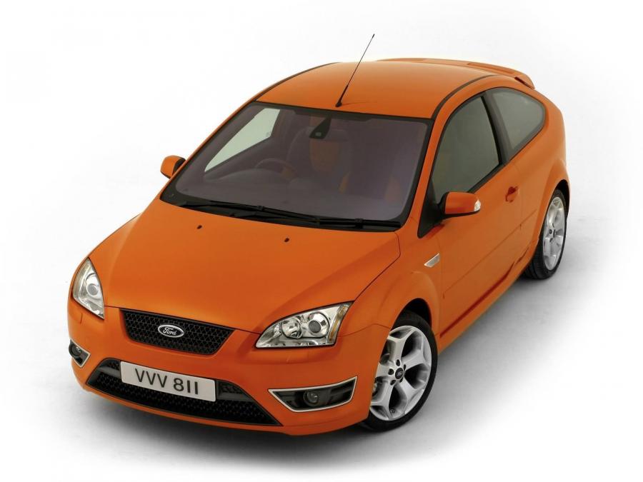  Ford Focus ST 2005 года  (UK) (фото 8 из 12)